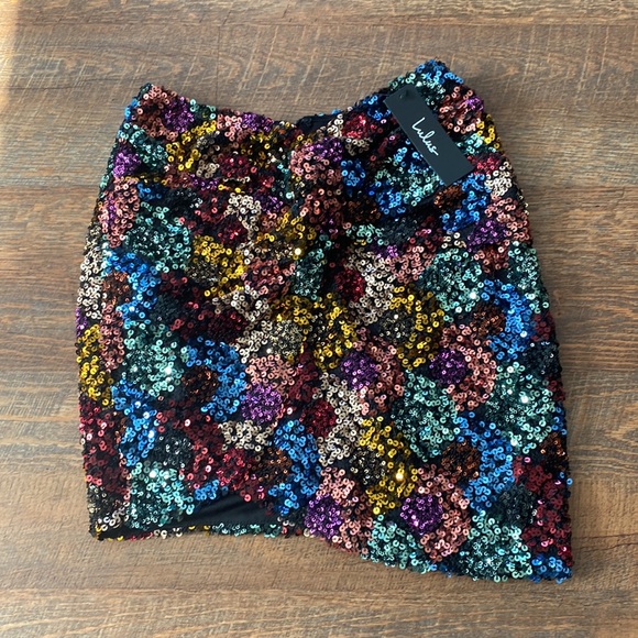 NWT Lulu’s Prismatic Perfection Rainbow Sequin Tulip Mini Skirt - Picture 4 of 6